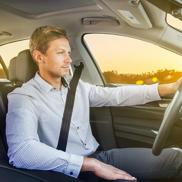 Folii ceramice LLumar: Ghidul complet pentru protectie solara auto in 2026